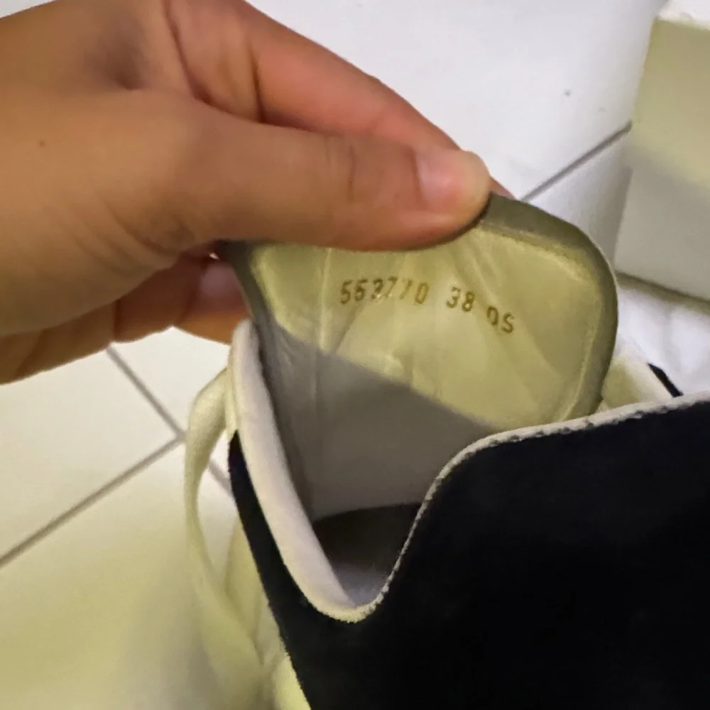 Alexander McQueen White and Black Leather Sneakers - Picture 2 of 9